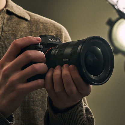 Sony Alpha a7R VI | 66.8MP fully‑stacked sensor for detail, tonal nuance, confident AF and speed | ILCE-7RM6